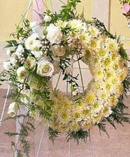 Wreath Pure White Beauty