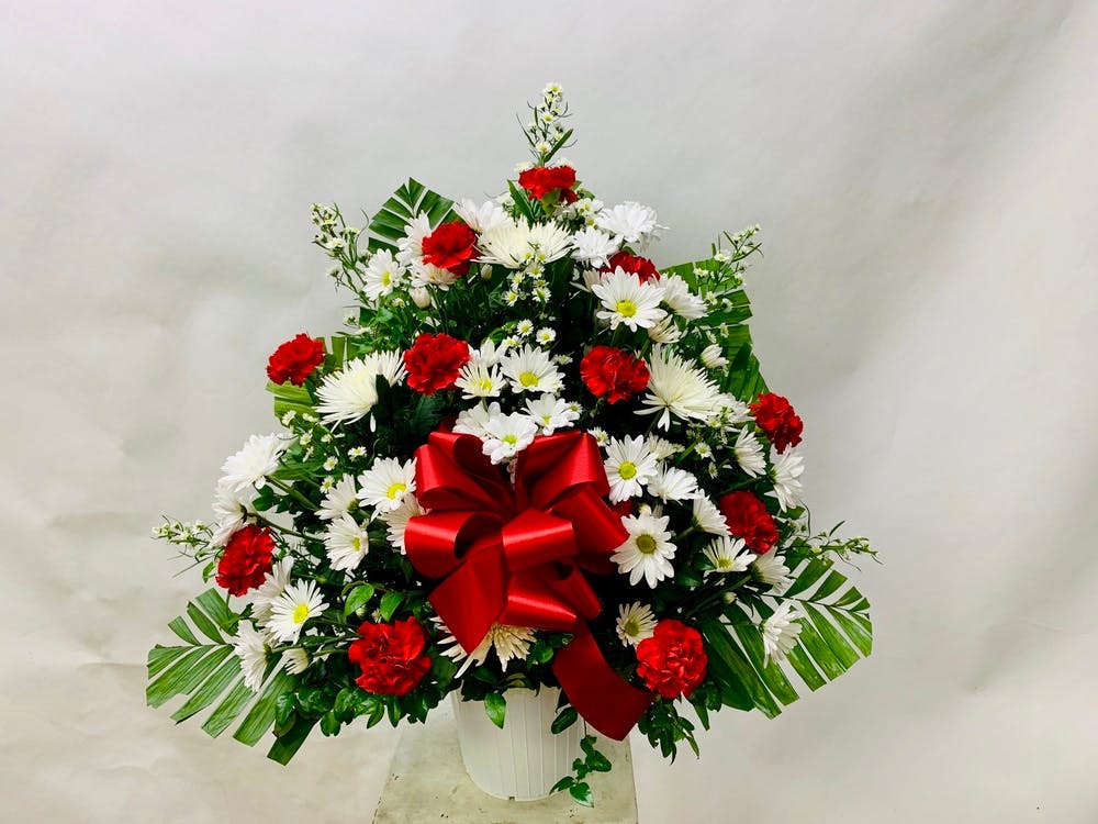 Floor Basket Dearest Remembrance Staten Island (NY) Sympathy Flowers