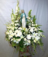 Wreath with Blessed Mother Statue
